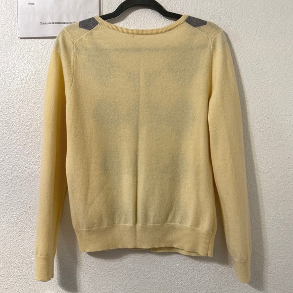 Talbots Sweater M Butter Yellow Argyle Pearl Button Lambswool Academia Preppy - Picture 3 of 4